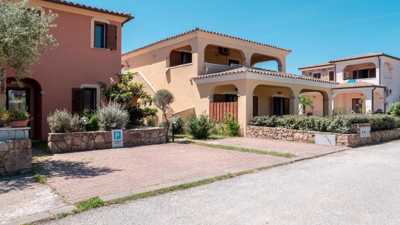 Casa Vacanza La Suaredda ซาน เตโอโดโร ภายนอก รูปภาพ