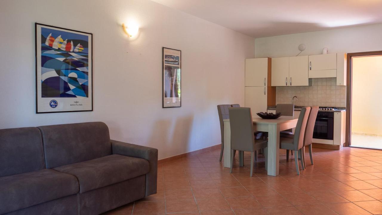 Casa Vacanza La Suaredda ซาน เตโอโดโร ภายนอก รูปภาพ