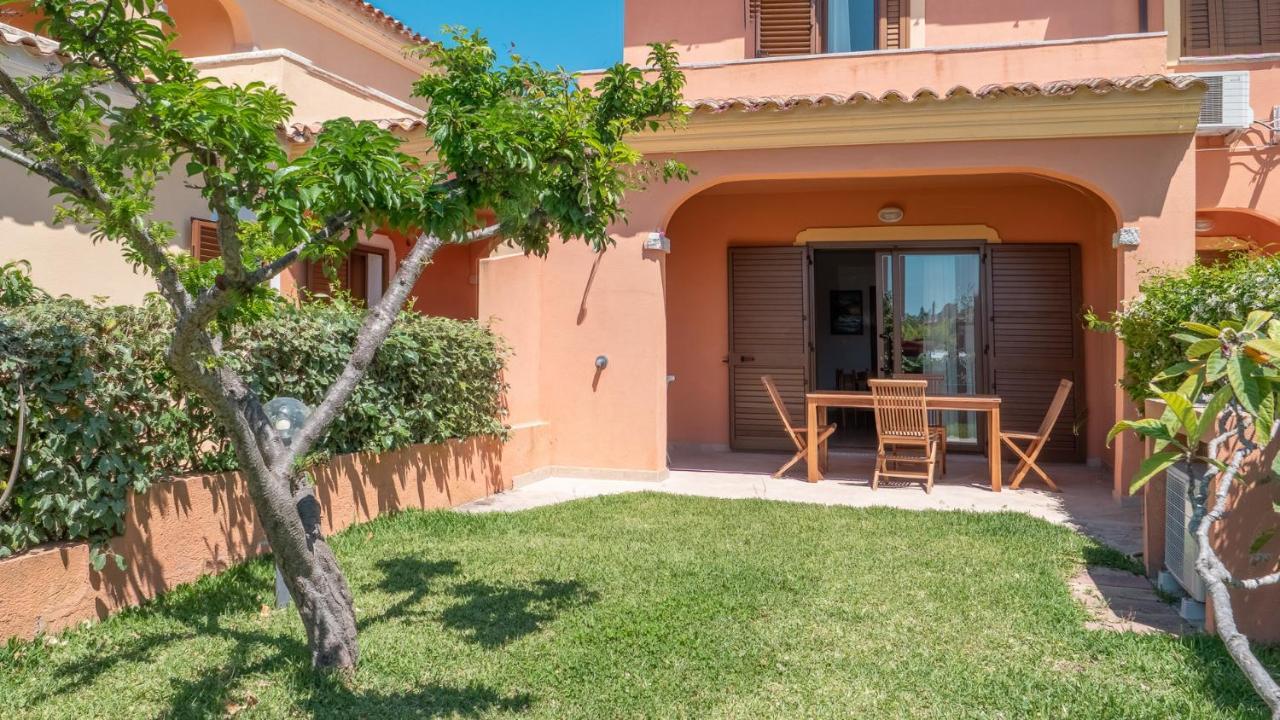 Casa Vacanza La Suaredda ซาน เตโอโดโร ภายนอก รูปภาพ
